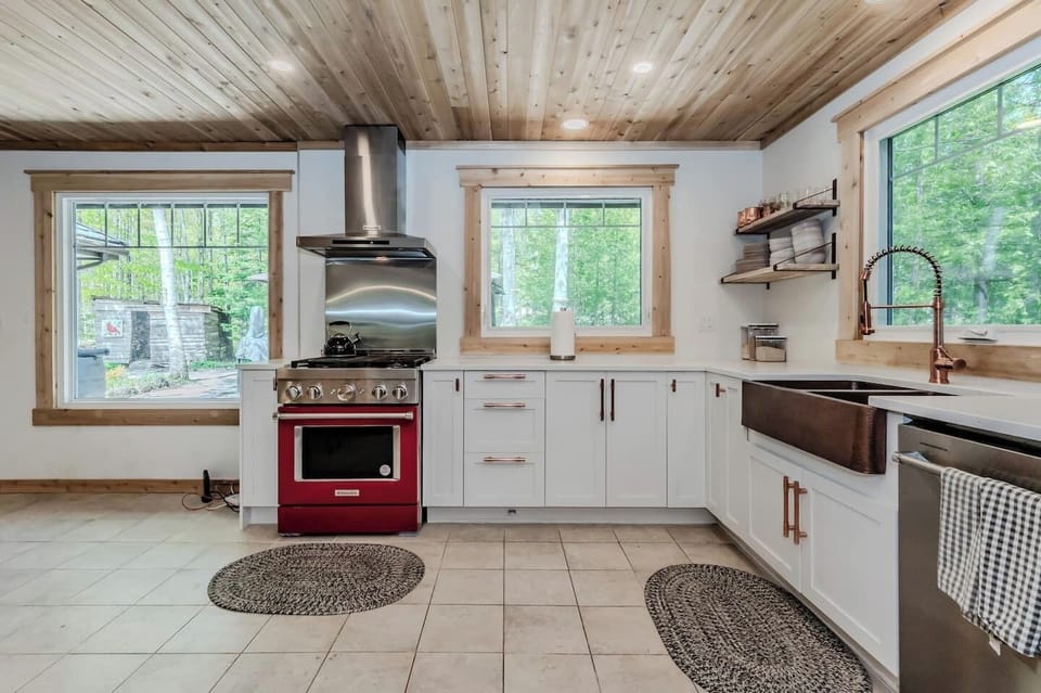 Bright, spacious, and open-concept—this kitchen combines modern comforts with rustic charm for effortless entertaining.

