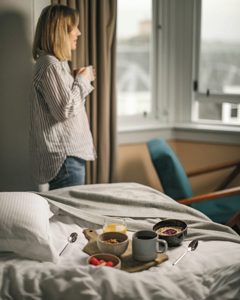 Economy Room | In-room dining