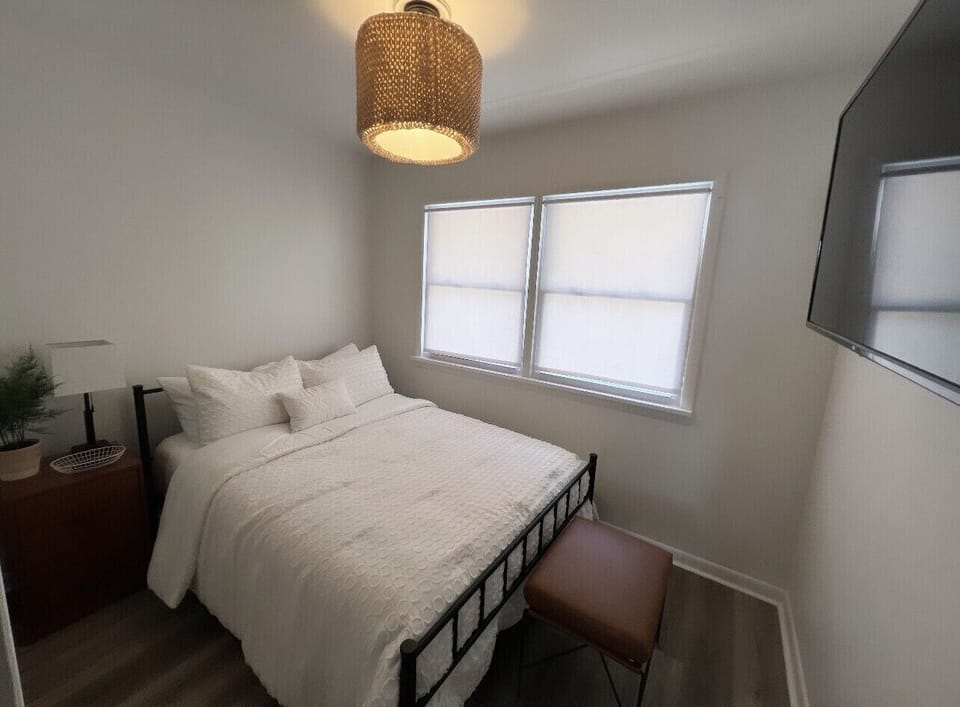 Bedroom 3 with full size bed and 40” roku tv