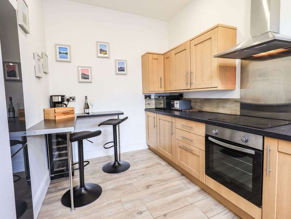 Fridge, dishwasher, electric kettle, toaster