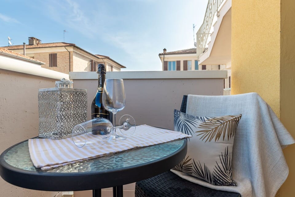 Balcony / Terrace / Patio