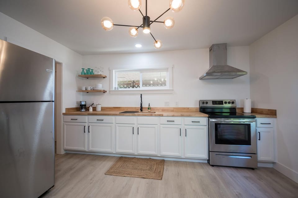 Central Ace High Bungalow (392)