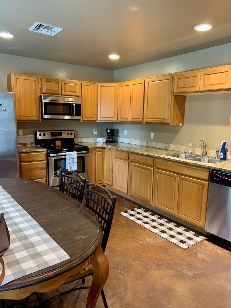 Kitchen/Dining room