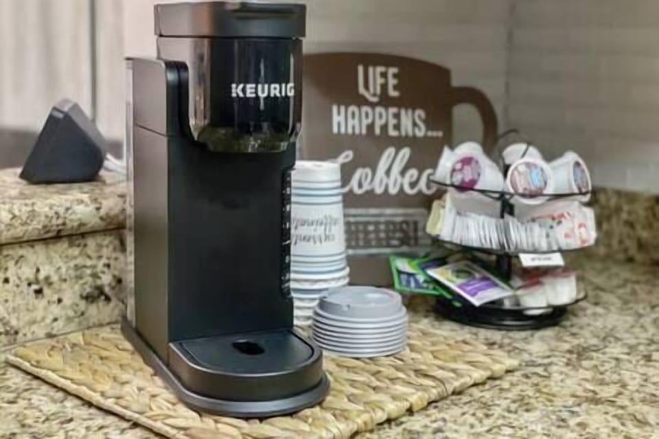 Coffee bar and tea station