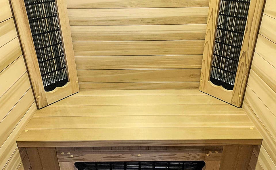 Sauna, hot tub