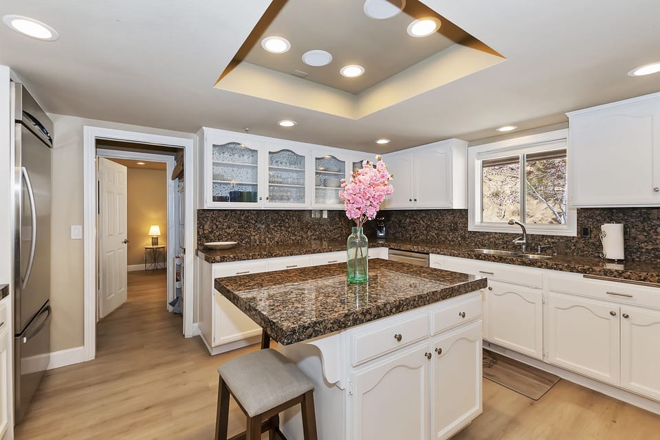 Plenty of drawers, cabinets and counter space to cook.