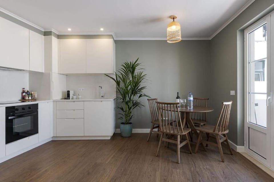 Refurbished Apartment in Traditional Neighborhood | Private kitchen | Espresso maker, fridge, microwave, stovetop