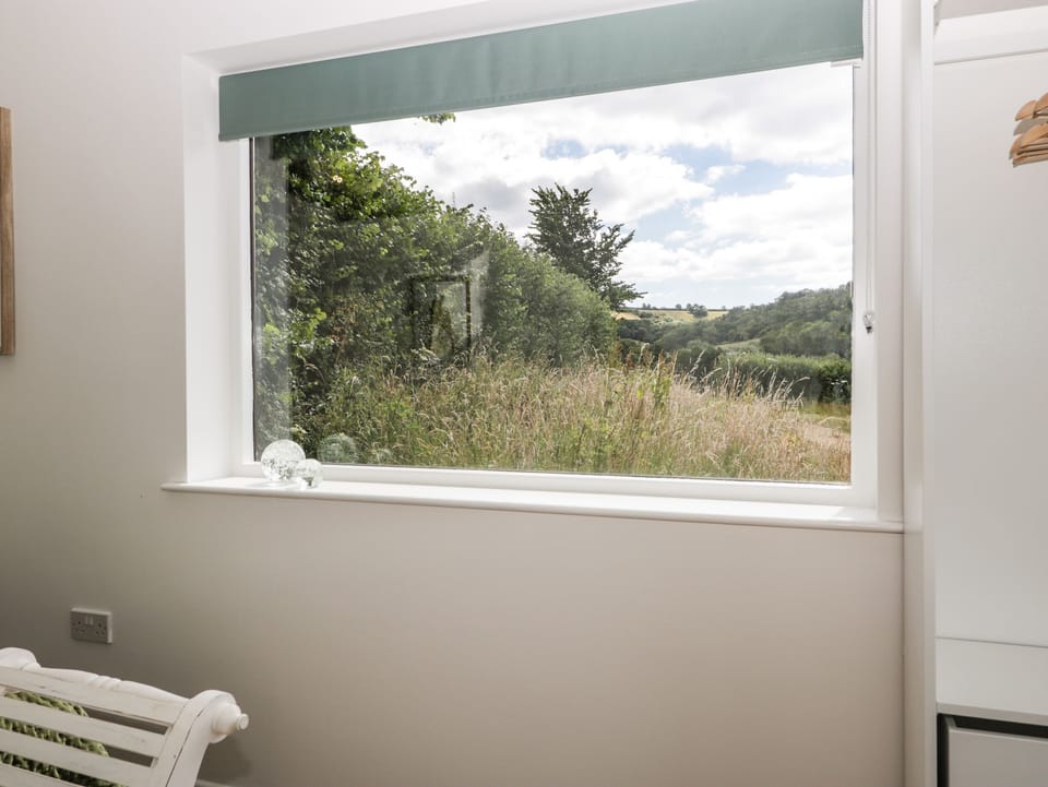 2 bedrooms, individually decorated, individually furnished, free WiFi