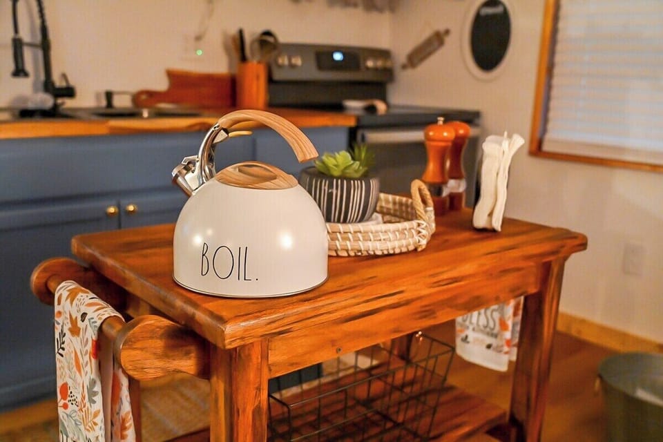 Kitchen island