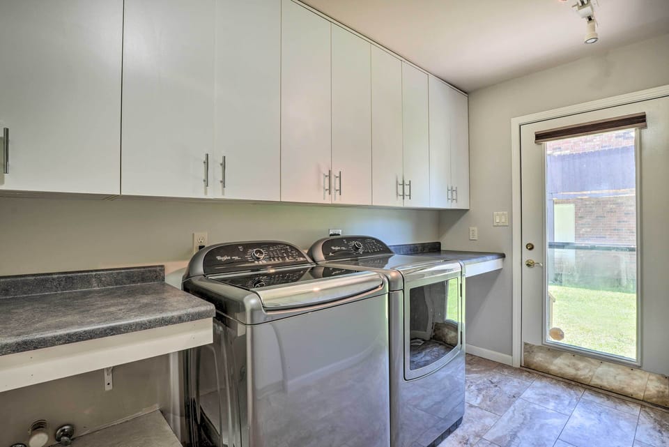 Laundry Room | Laundry Detergent Provided