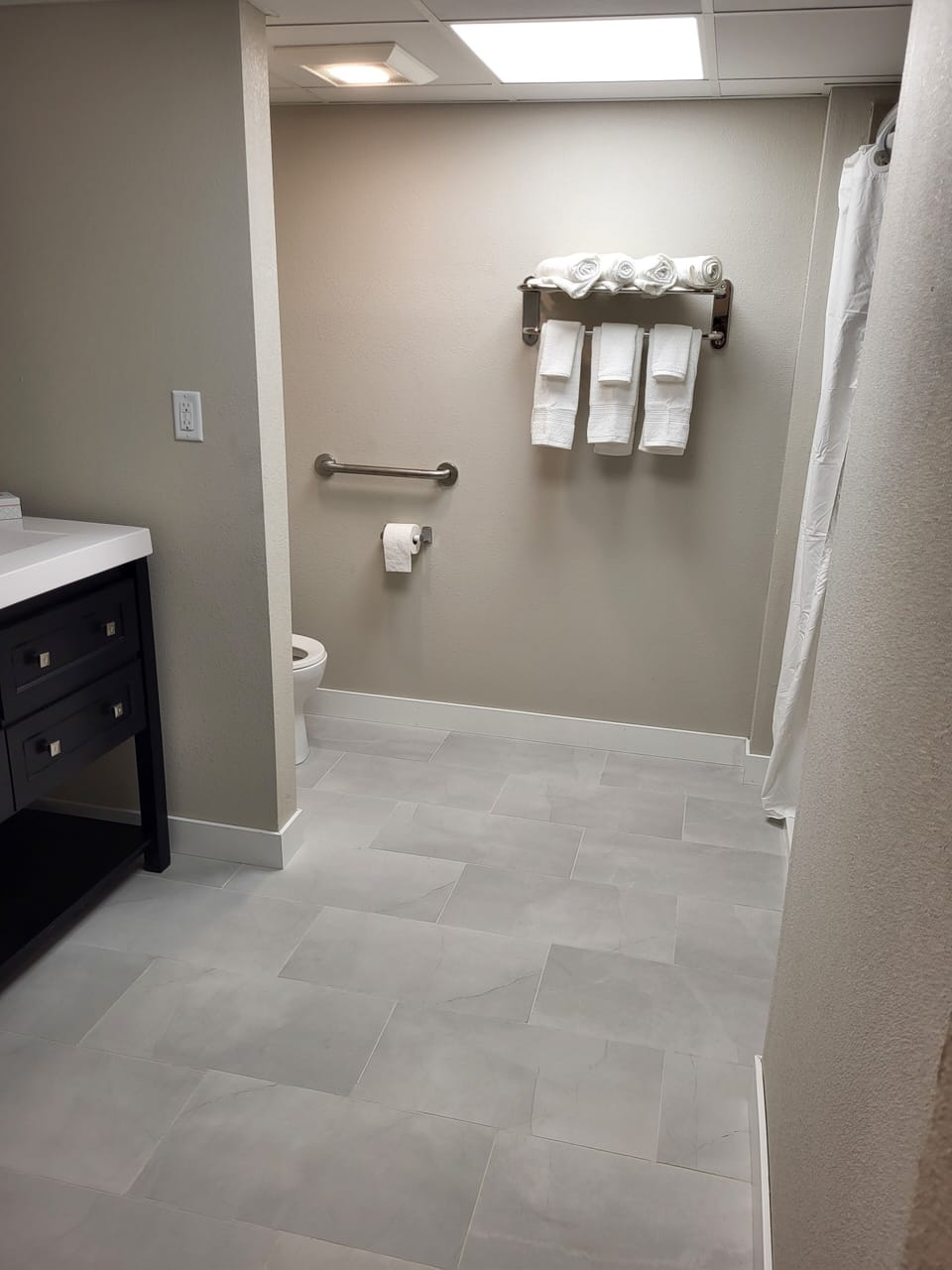 Suite | Bathroom | Shower, designer toiletries, hair dryer (on request), bathrobes