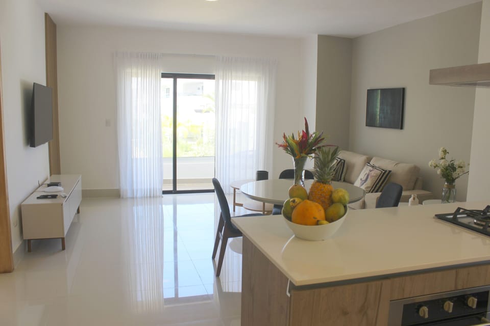 Deluxe Apartment | Living area | 60-inch Smart TV with digital channels, TV