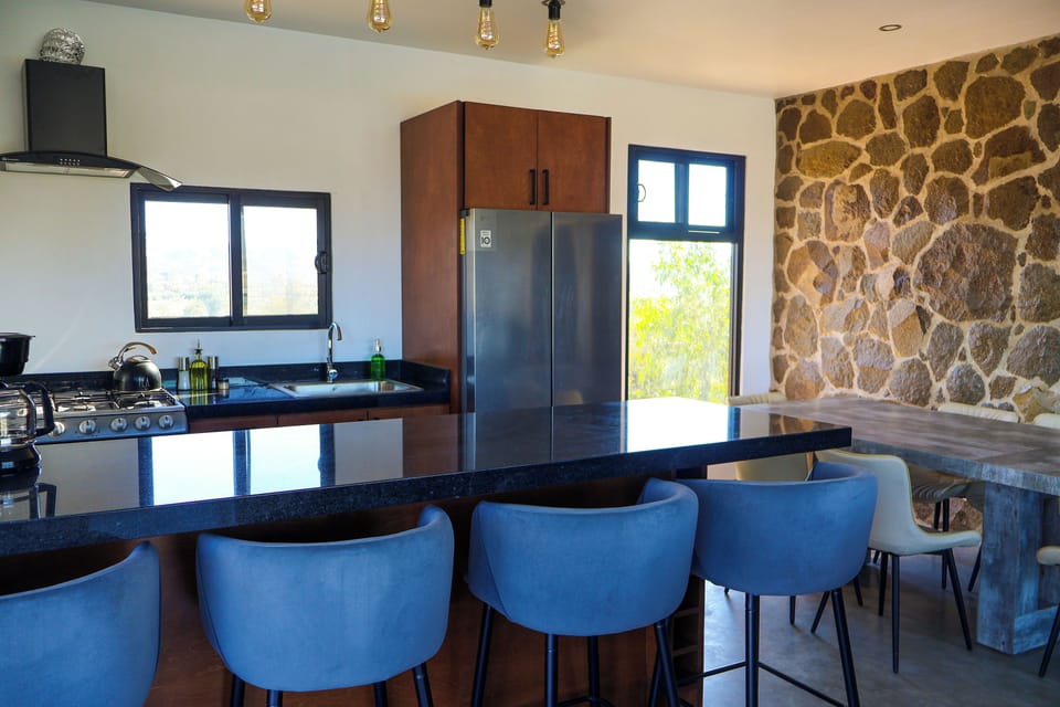 Club House, 2 Bedrooms, Hill View | Private kitchenette