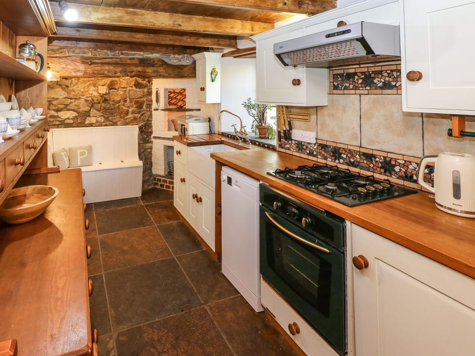 Cottage | Interior