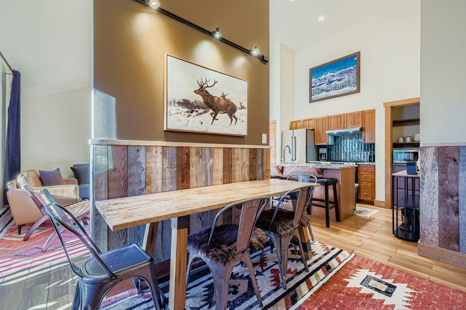 2Breakfast Area