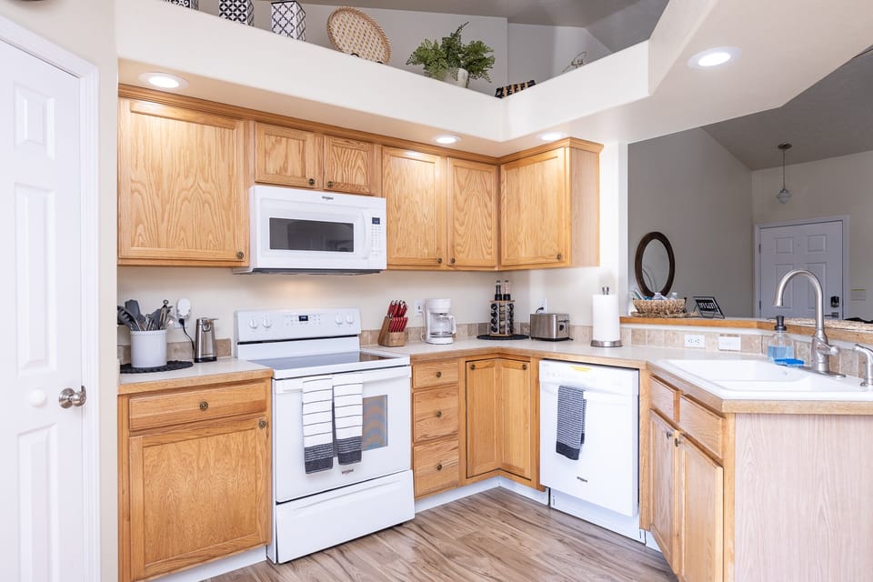 Side view of kitchen