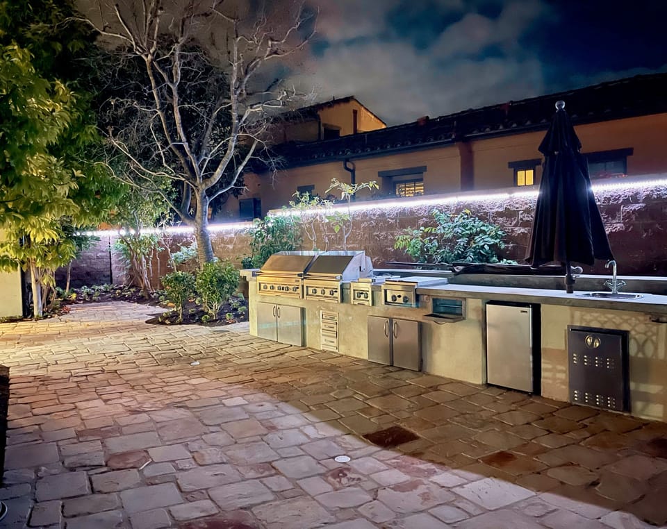 Outdoor Barbecue counter!! 