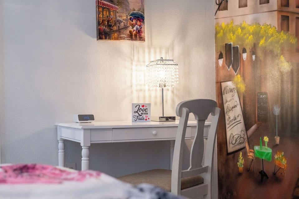Master Romantic Retreat work station with desk