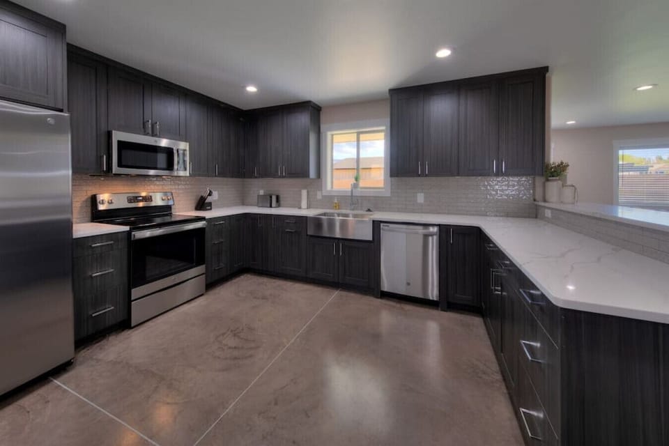 Fully equipped kitchen