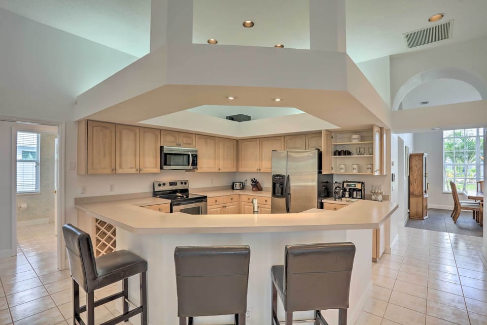 Kitchen | Pots & Pans | Cooking Utensils | Spices | Dishware & Flatware