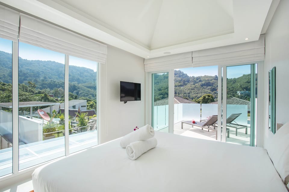 Elite Villa | 4 bedrooms, in-room safe, individually decorated, individually furnished