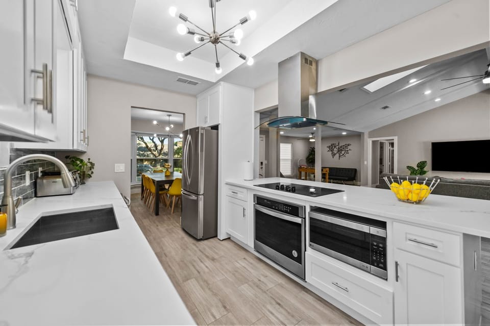 Well equipped kitchen to satisfy all your cooking needs