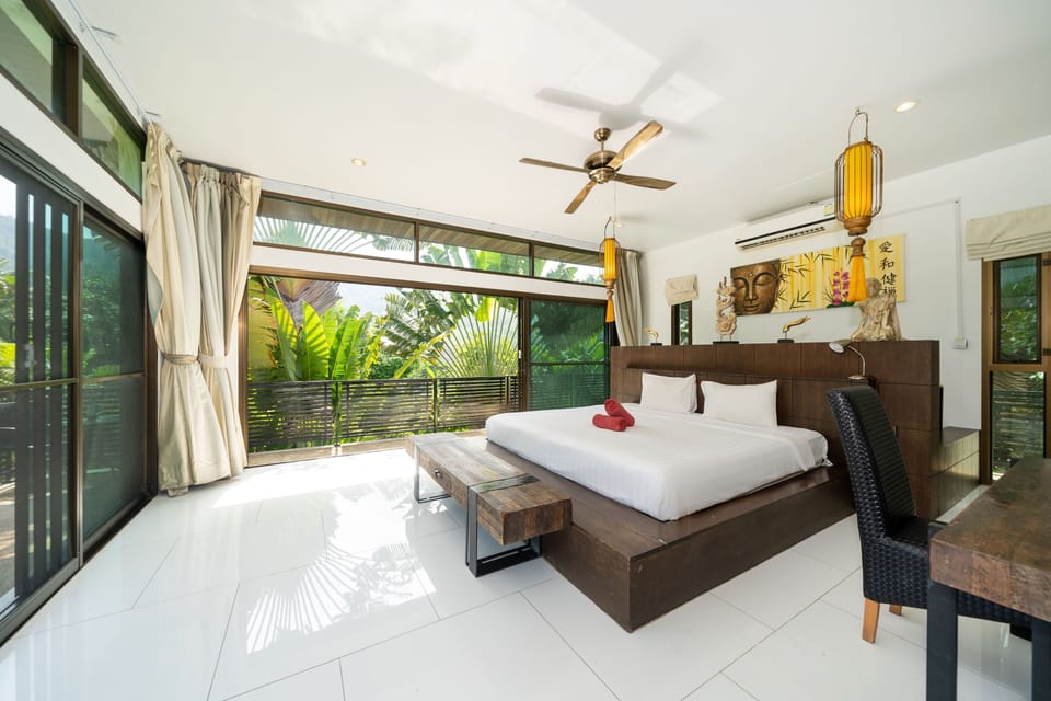 Luxury Villa | 6 bedrooms, WiFi (free), individually decorated, individually furnished