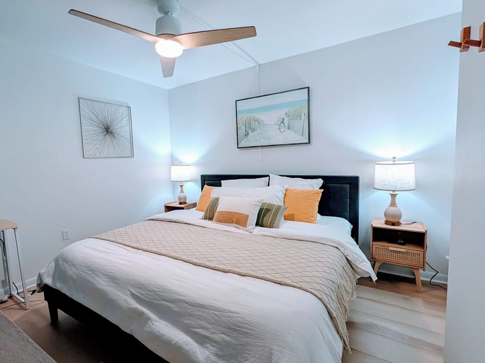 New lamps & night stands