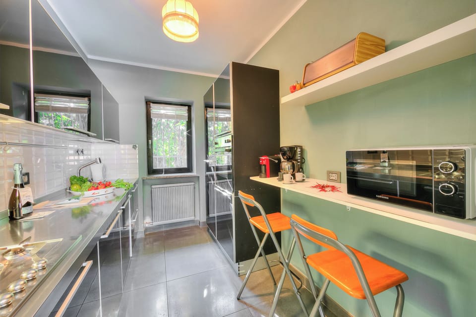 Family Villa, 3 Bedrooms, 2 Bathrooms, Mountainside (Casa Francesca Garden & View Lago) | Private kitchen