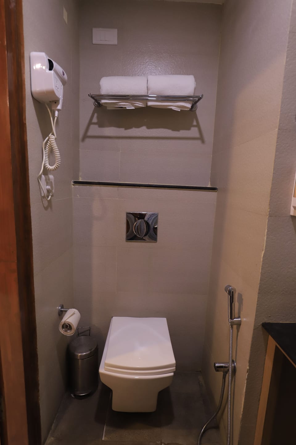 Village Room | Bathroom
