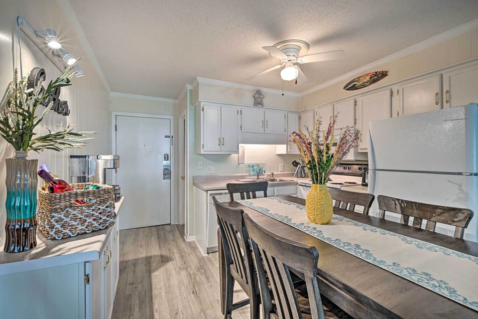 Dining Space | Dishware & Flatware
