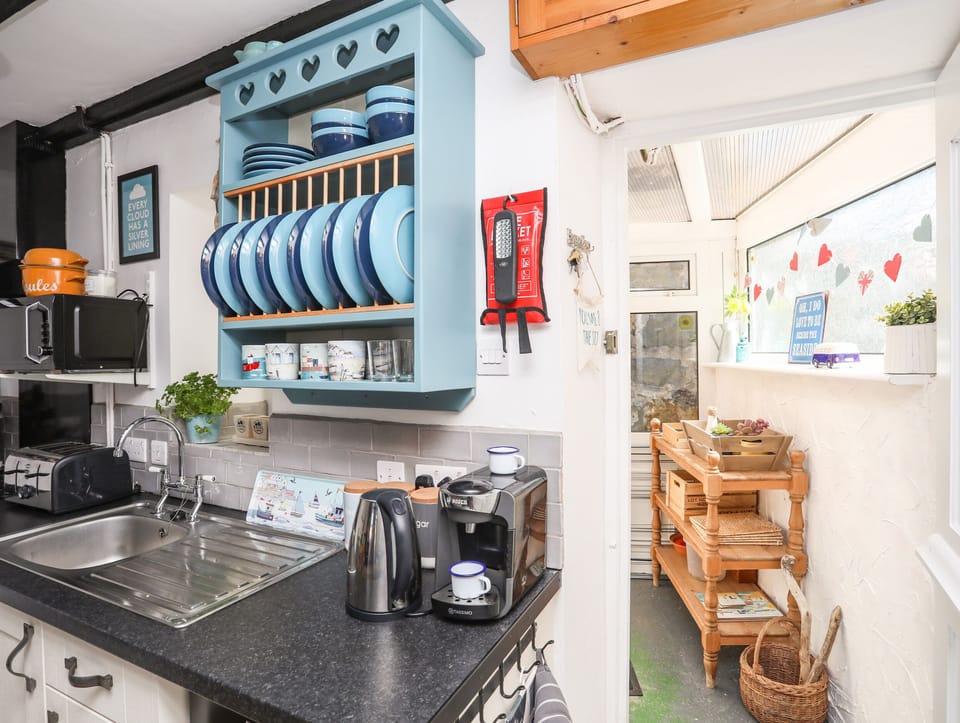 Fridge, dishwasher, electric kettle, toaster