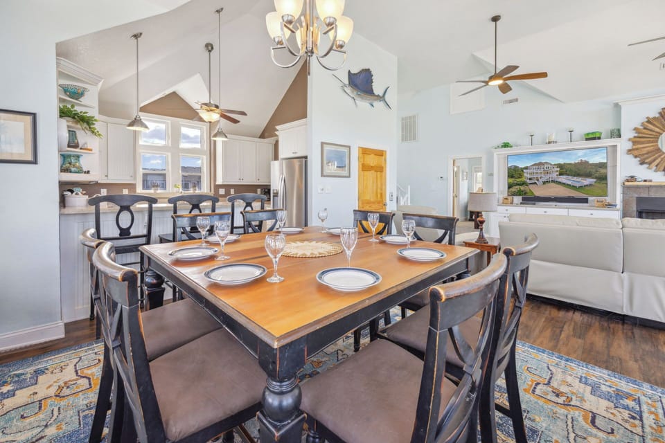 Surf or Sound Realty - 1038 - Chocolate Sundae - Dining Area -2