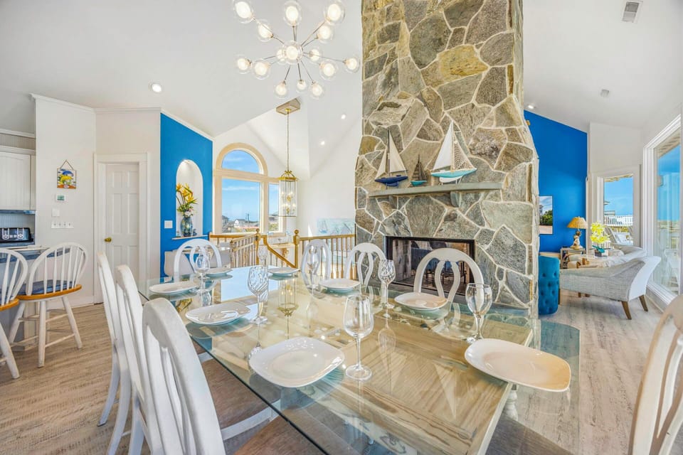 Surf or Sound Realty - 1040 - Dolphins Watch - Dining Area -1