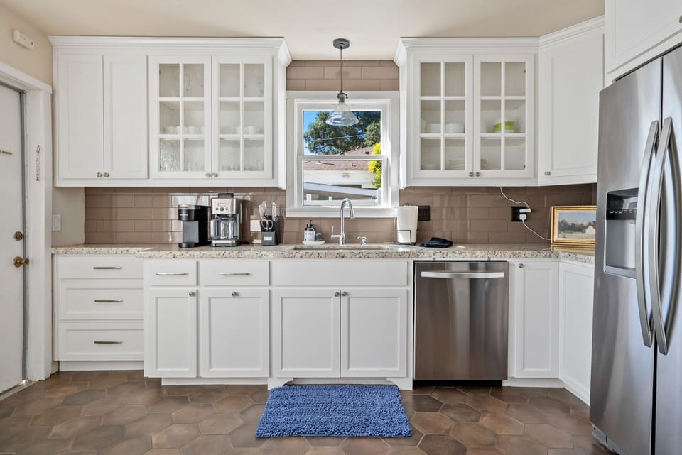 A true country kitchen, makes meal prep easy