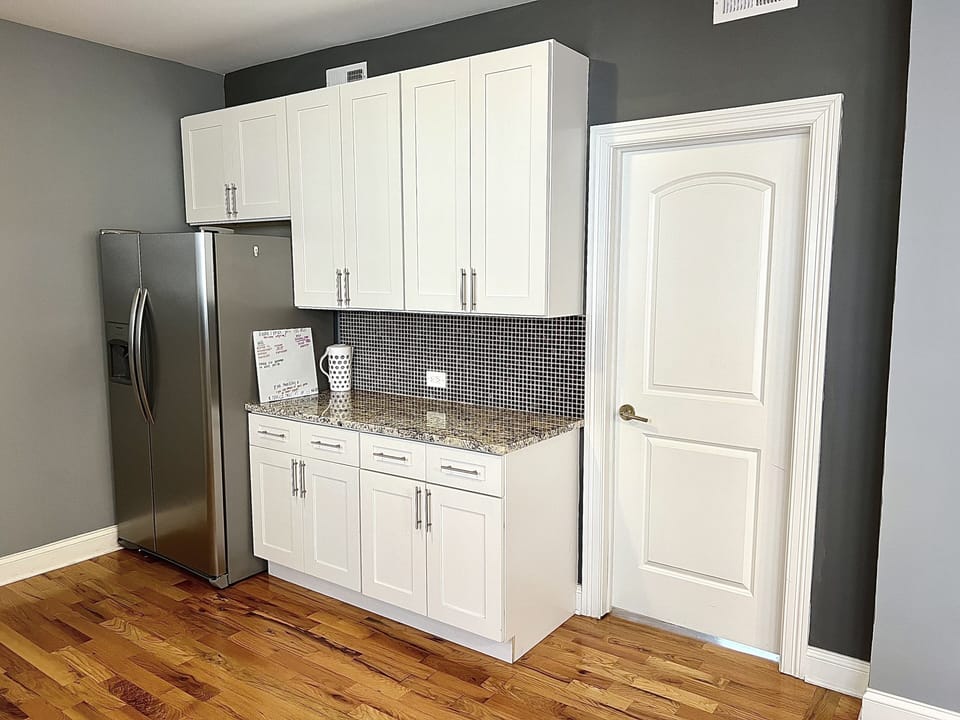 Large full kitchen
