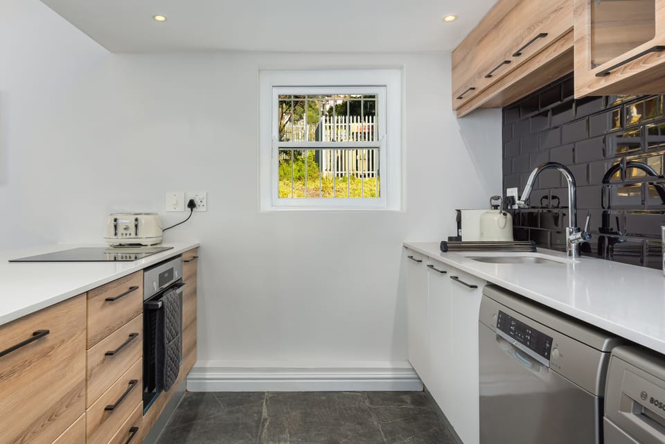 Luxury Apartment | Private kitchen | Fridge, microwave, oven, stovetop