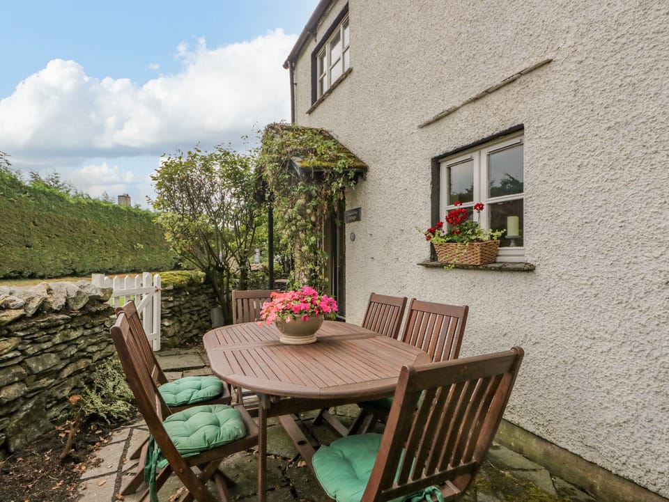 Cottage | Balcony