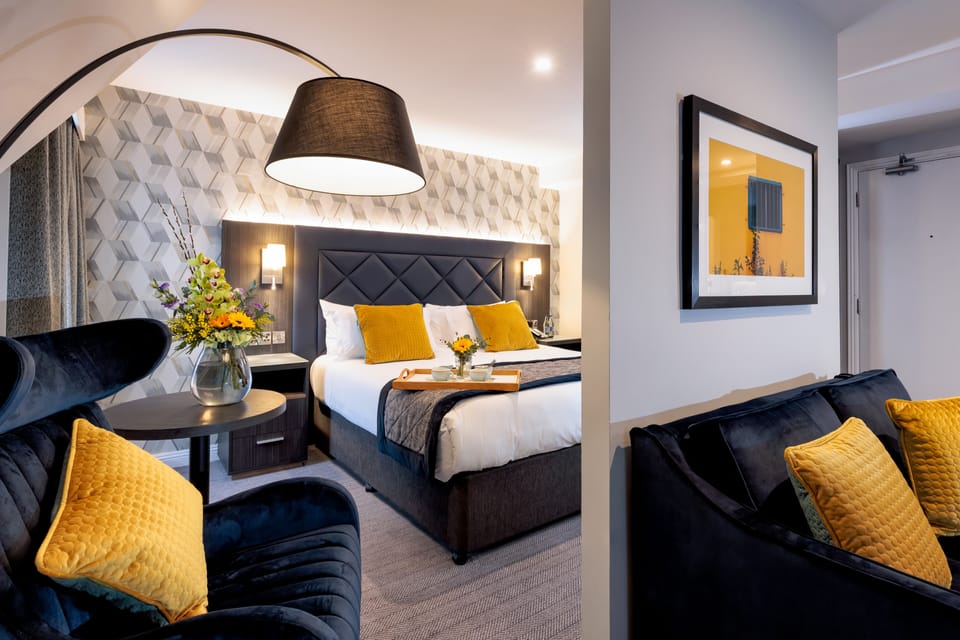 In-room safe, desk, iron/ironing board, free WiFi