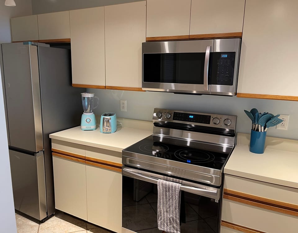 All new appliances in summer of 2022.