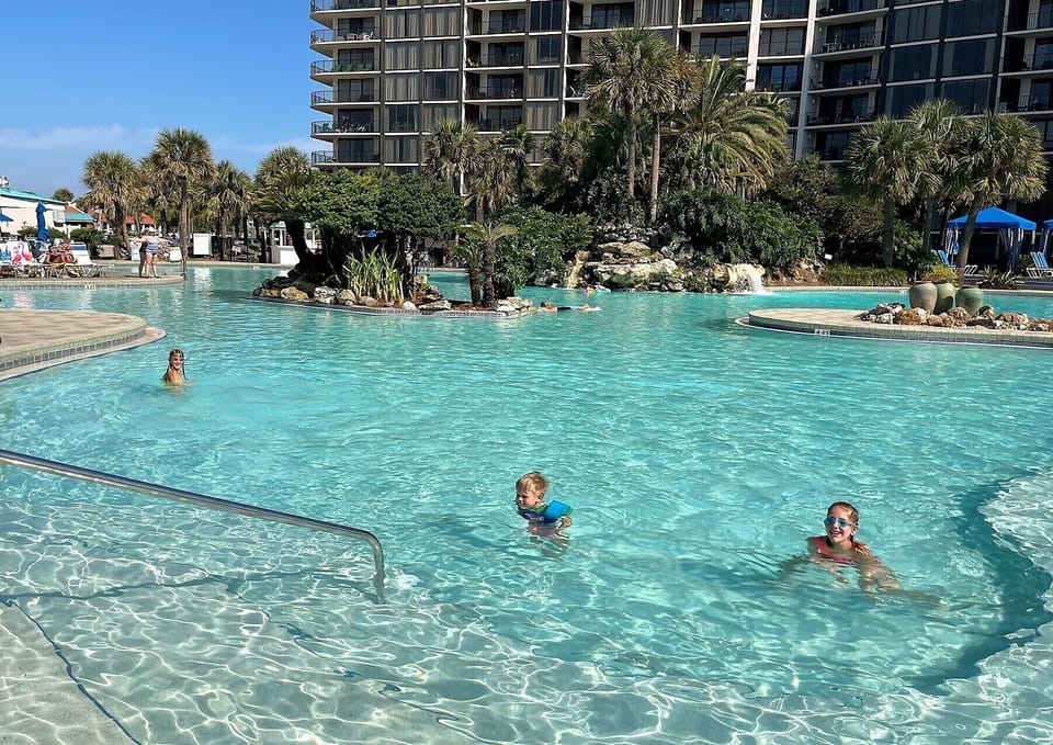 Huge Lagoon Pool  (not heated).