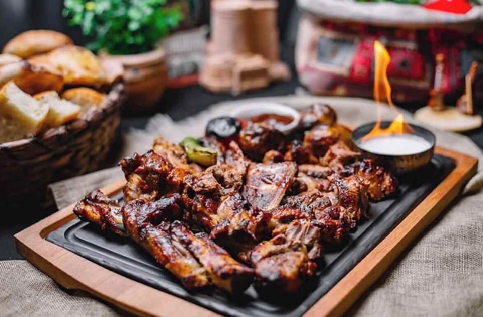 Pig Pen BBQ - Down-home BBQ classics served with a smile