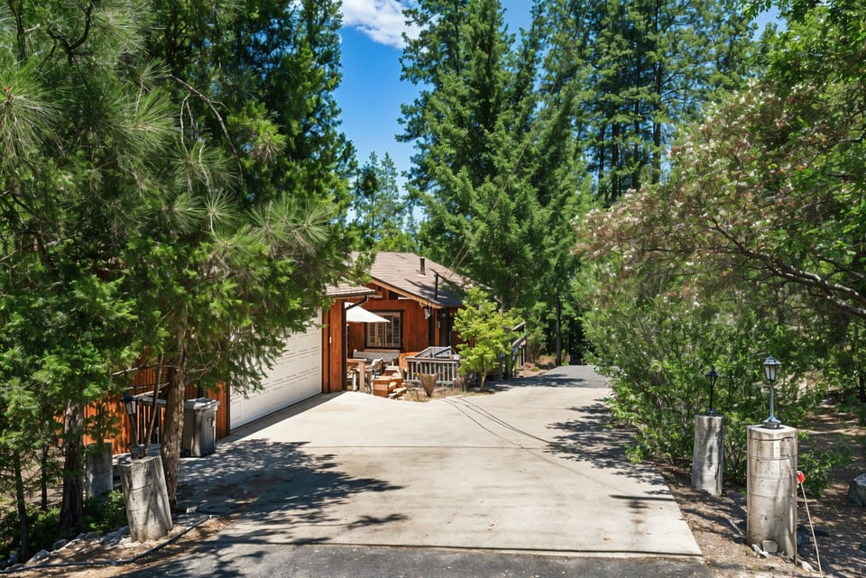 House, 2 Bedrooms | Exterior