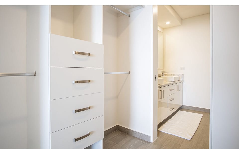 walk in closet
