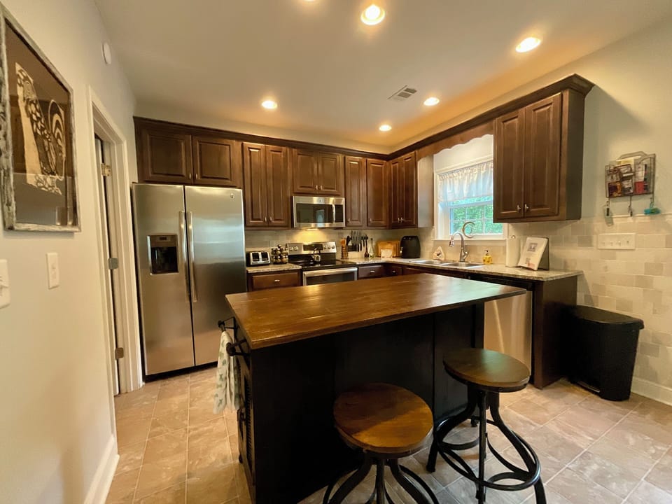 Clean kitchen