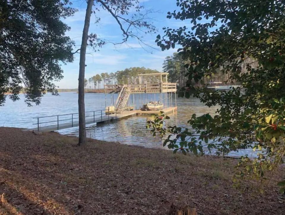 Lake view from the house. Gentle slope. Close to the water. Easy pathway.