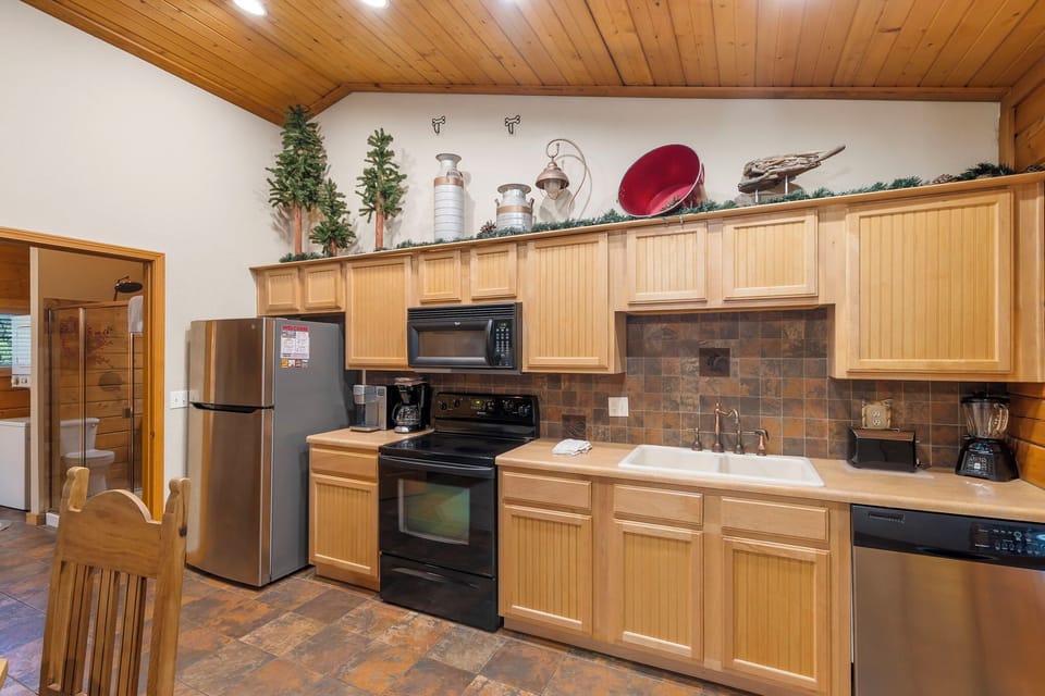 Full Kitchen
