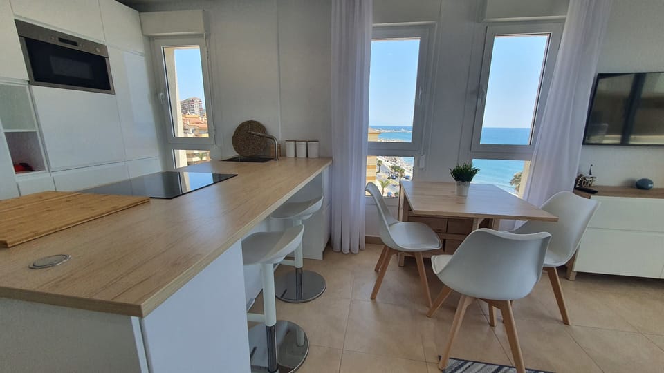 Kitchen Island with bar stools