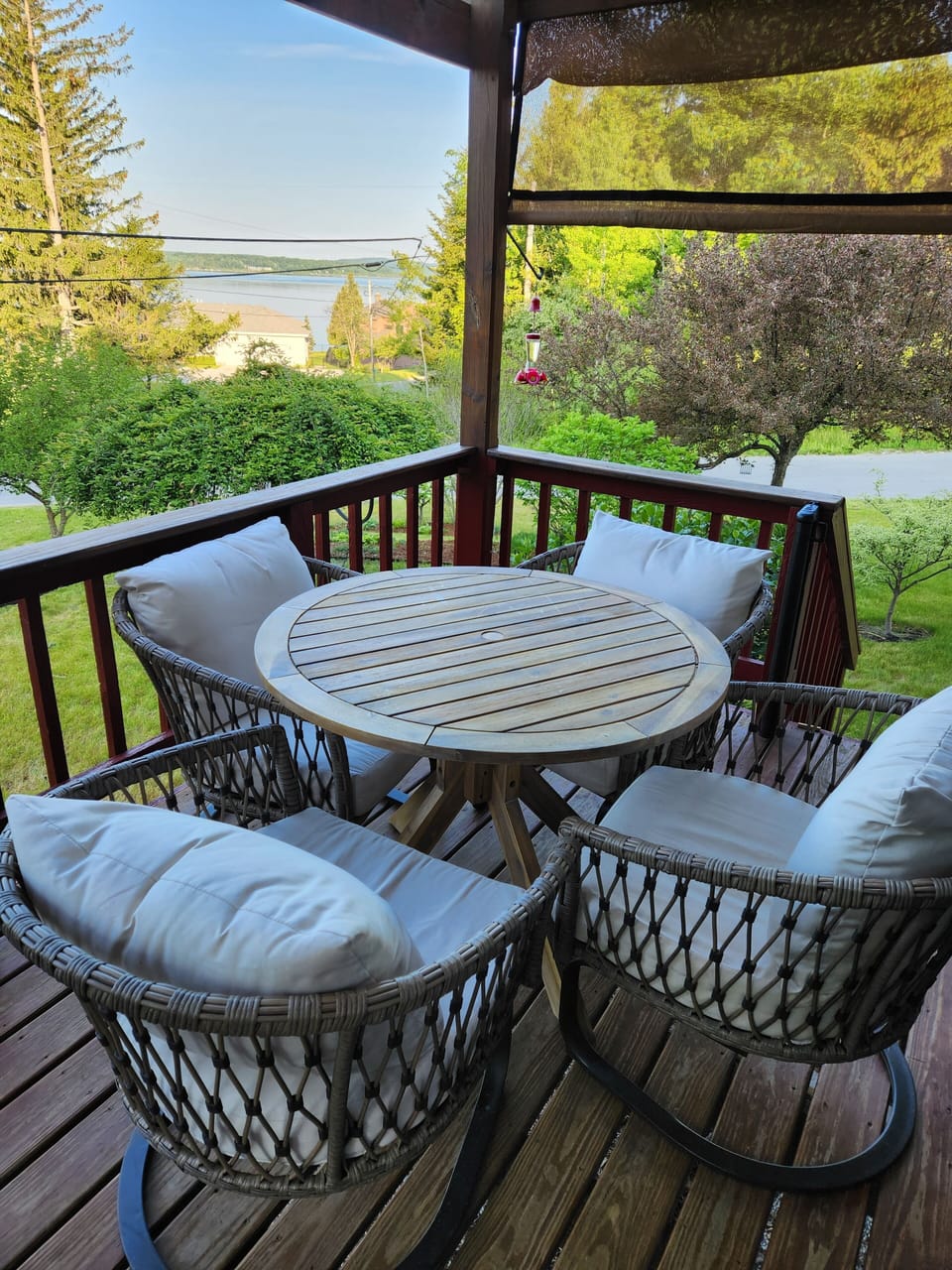 Relaxing Lake views