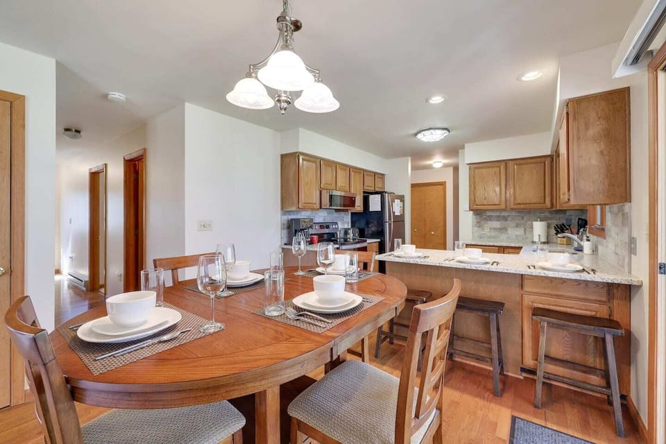 This area can easily sit 11 people (4 outside on the screened porch when the weather is nice).
